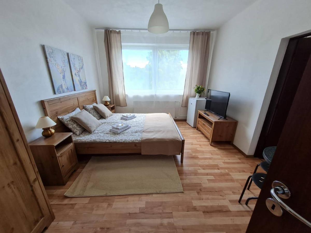 Villa Paradajs - Ubytovanie Pri Jazere Banská Štiavnica Zewnętrze zdjęcie